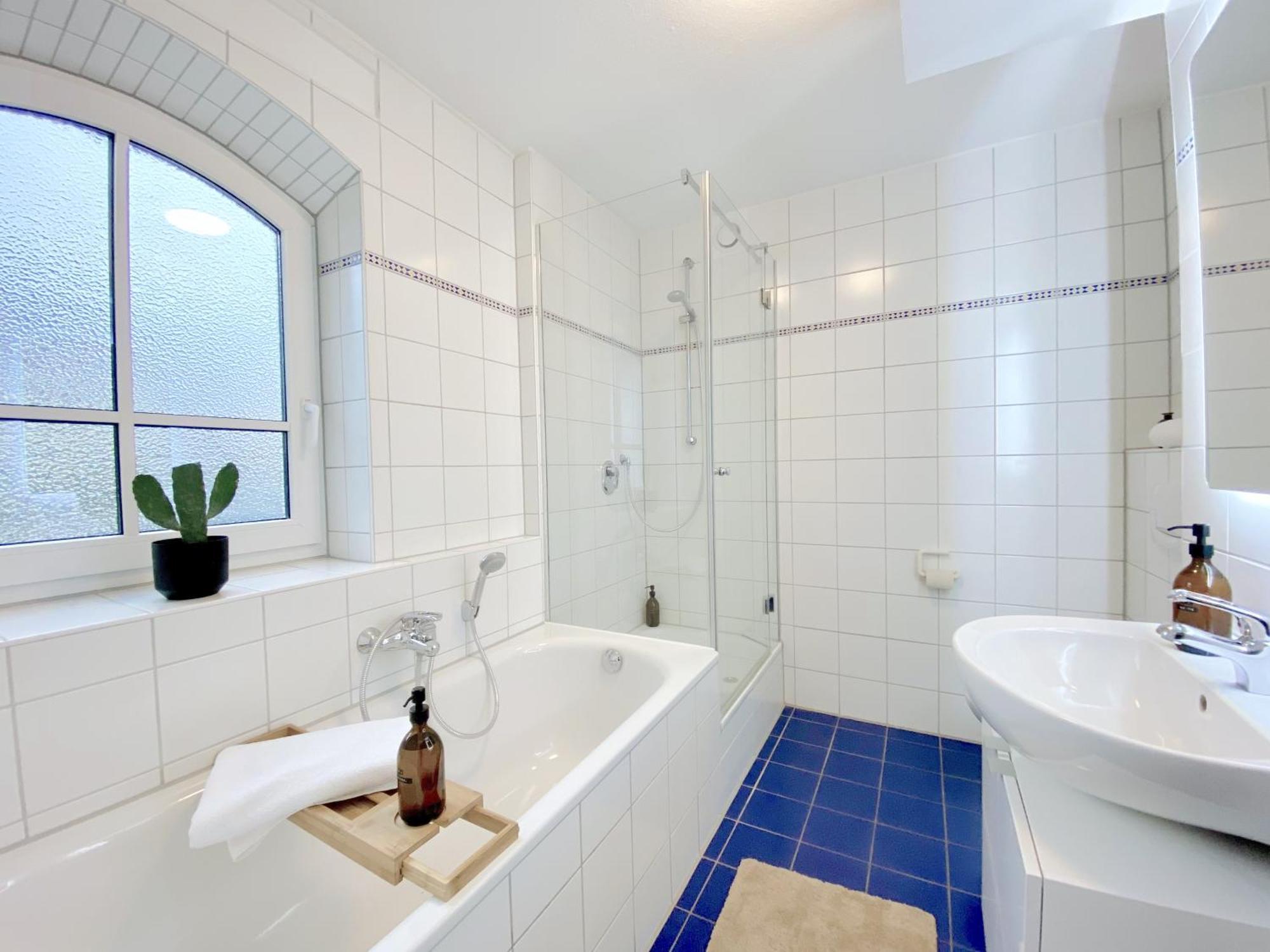Snug Stays I 3 Zimmer Design Apartment Am See Mit Garten I Home Office I Highspeed Wifi Weßling Exterior foto